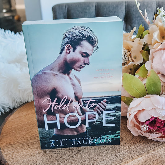 Hold on to Hope Paperback